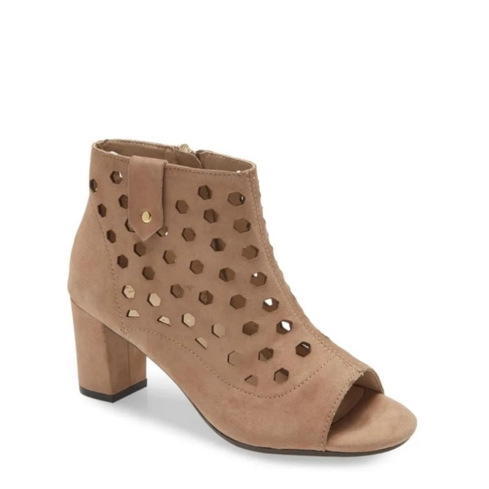 NWOT Bettye Muller Heels